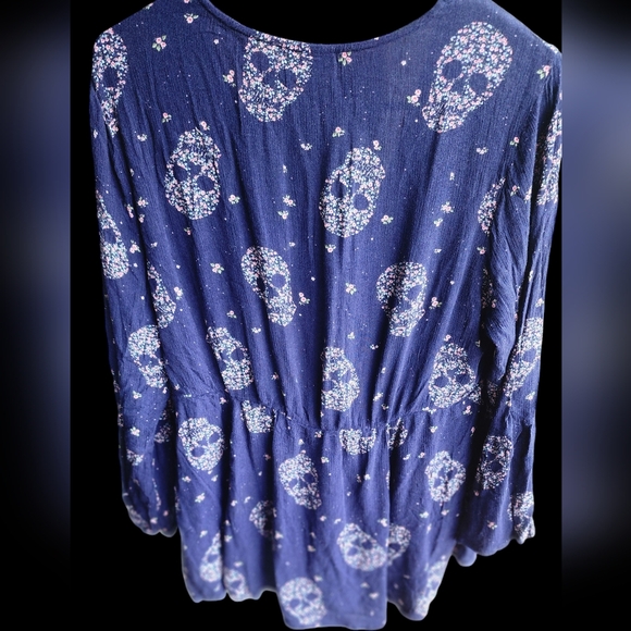 Torrid Floral Skull Peasant Top - Picture 2 of 5